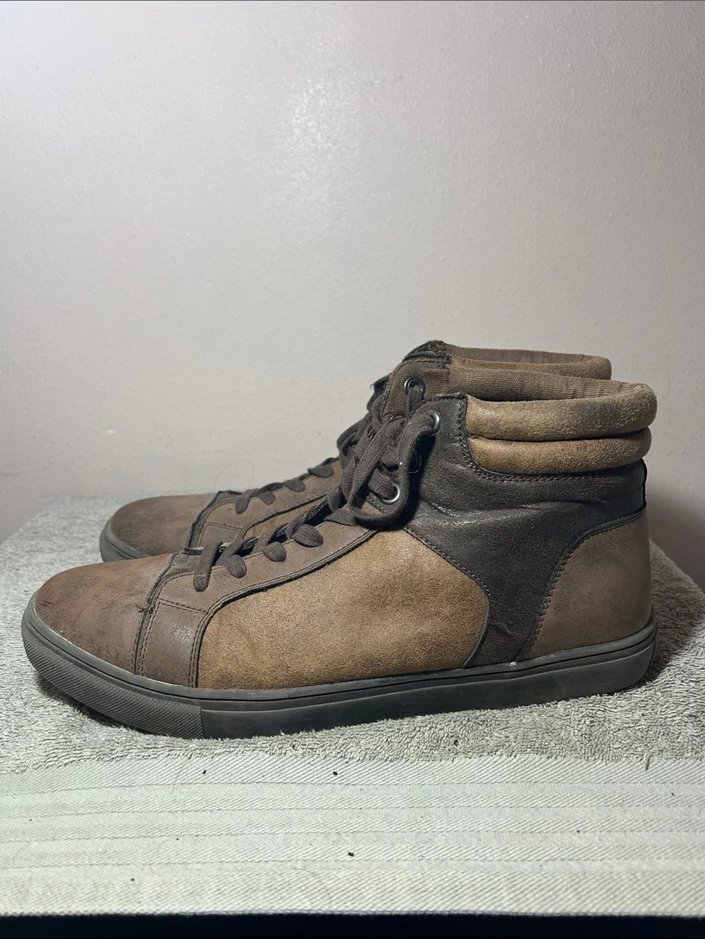 Guess Men's Brown High-Top Casual Sneakers